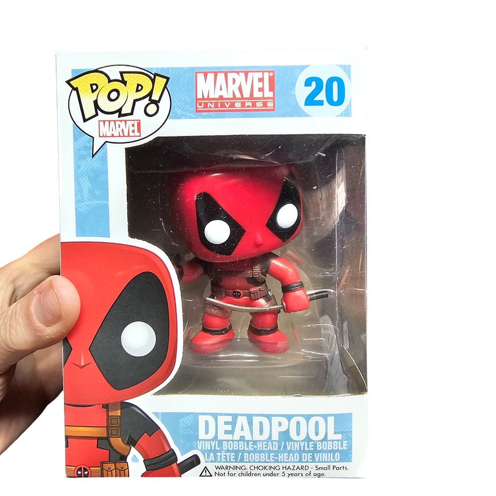 Funko Pop Marvel Universe Deadpool 20 Vinyl Bobble-Head Figure Red Suit Katana